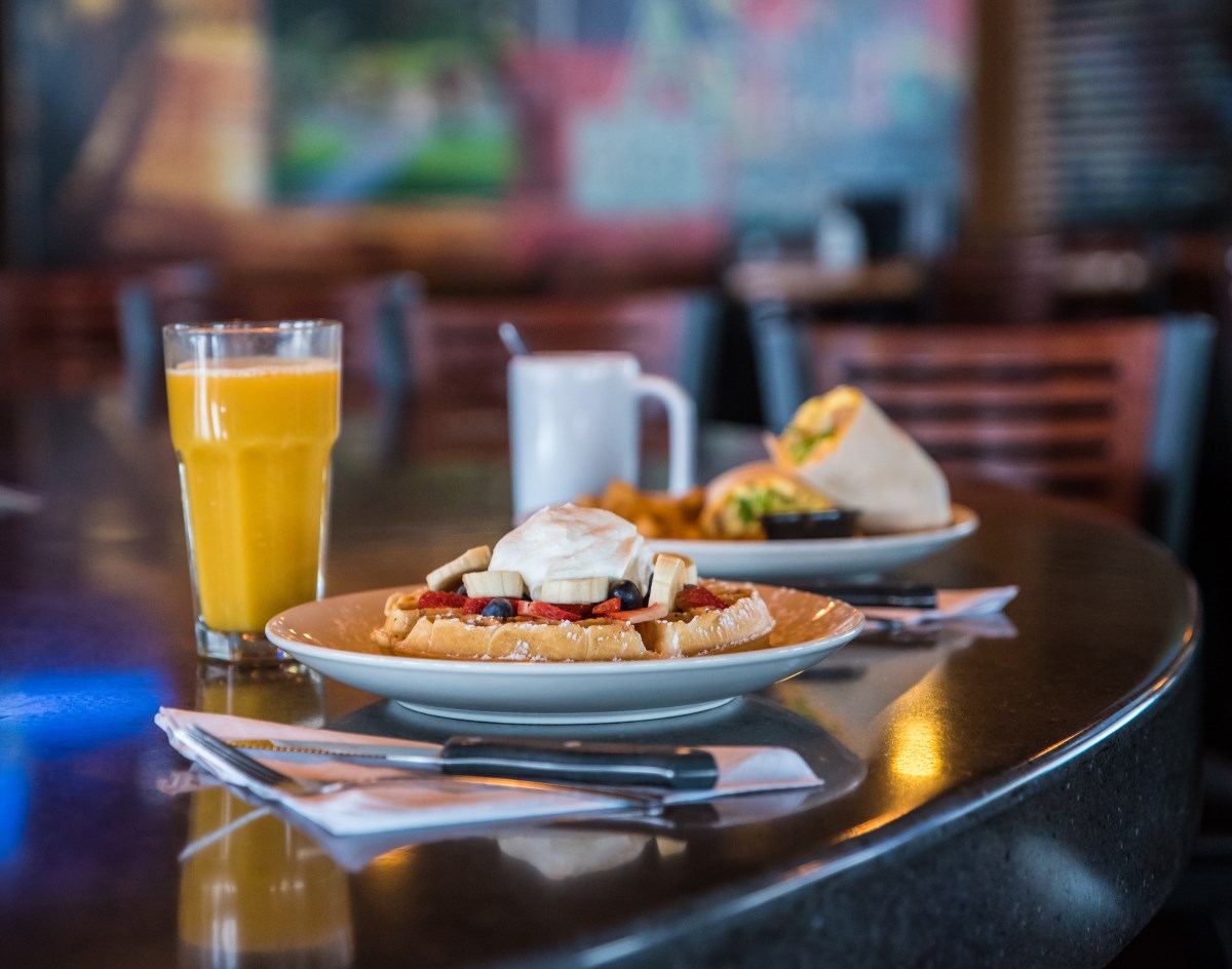 Applebee's adds breakfast menu to Brandon location Buzz eBrandon